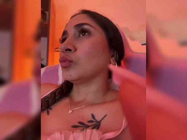britt-grey webcam