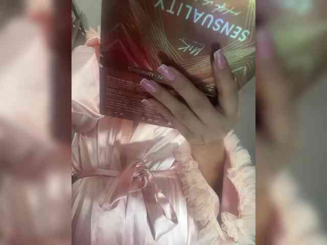 britt-grey britt-grey