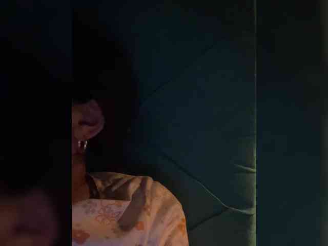 britt-grey webcam