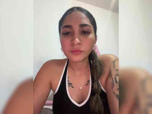 britt-grey webcam