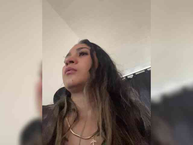 britt-grey webcam