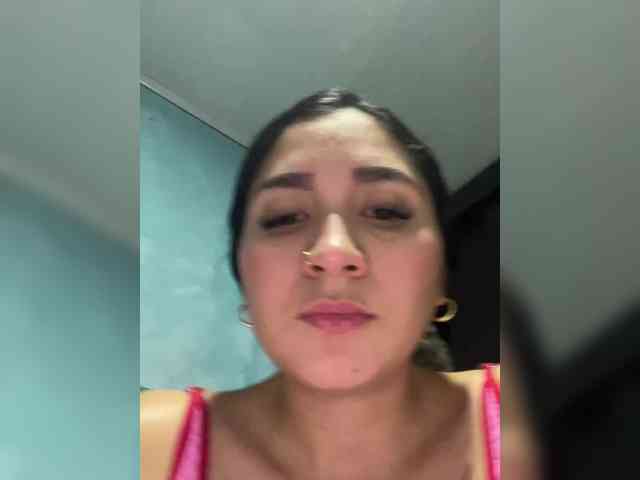 britt-grey webcam