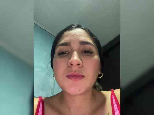 britt-grey webcam
