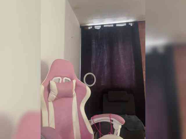 britt-grey webcam