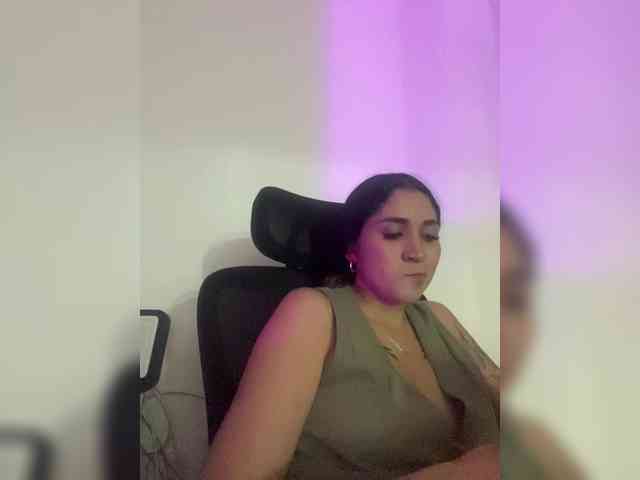 britt-grey webcam