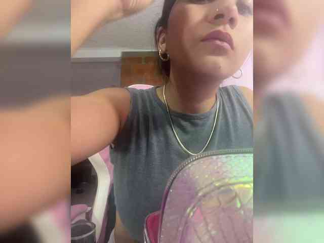 britt-grey webcam