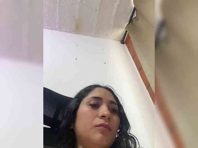 britt-grey webcam