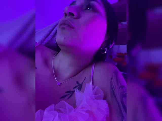 britt-grey webcam