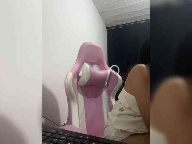 britt-grey webcam