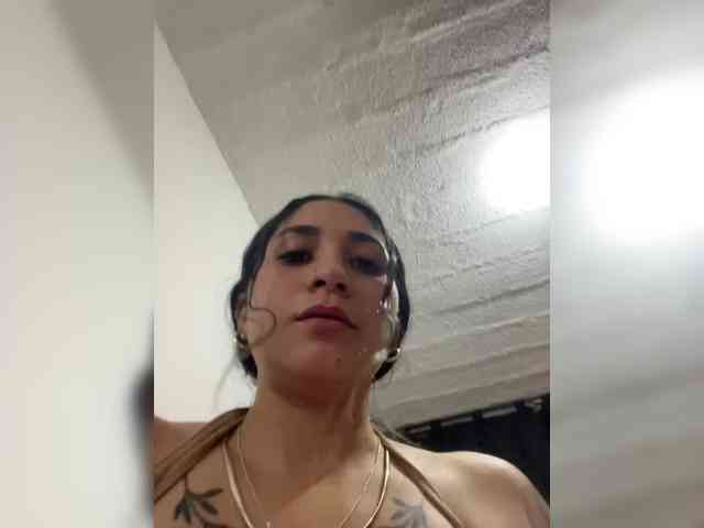 britt-grey webcam