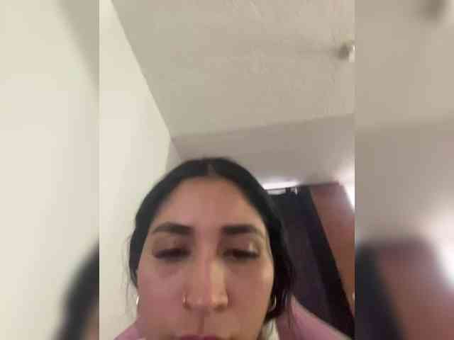 britt-grey webcam
