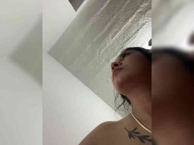 britt-grey webcam