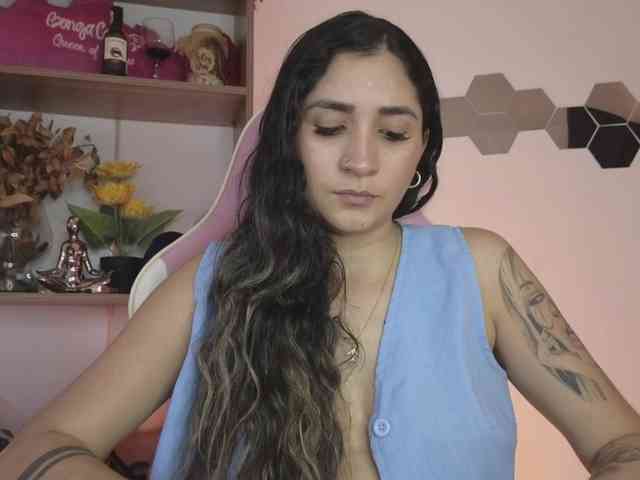 britt-grey webcam
