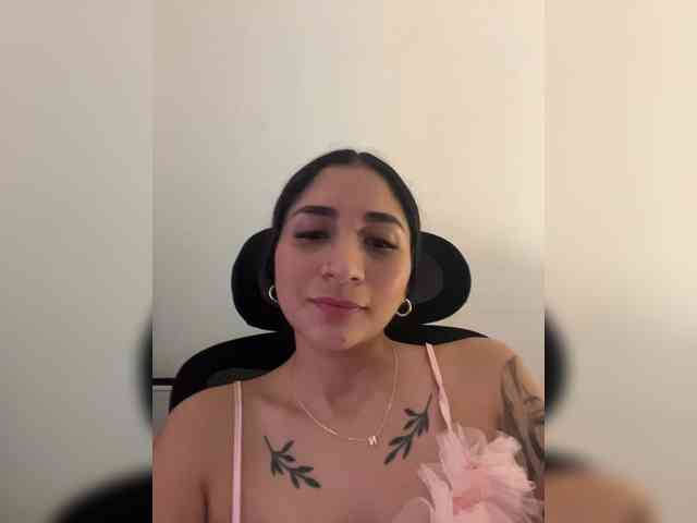 britt-grey webcam