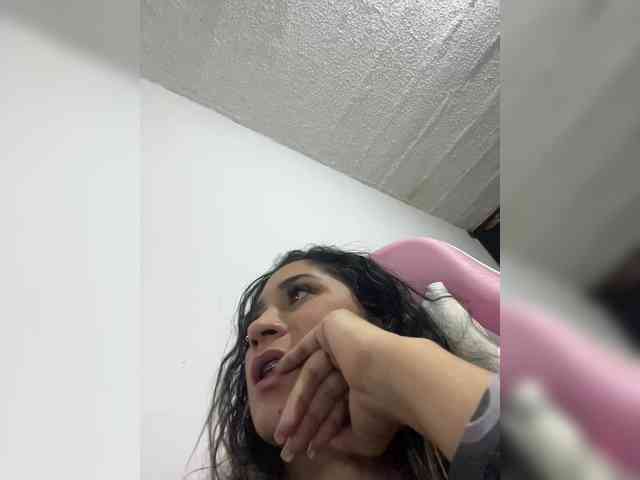 britt-grey webcam