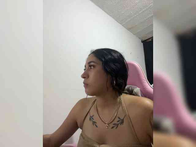 britt-grey webcam