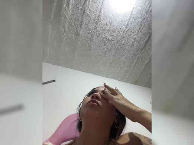 britt-grey webcam