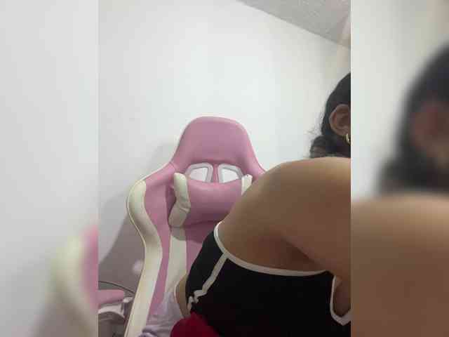 britt-grey webcam