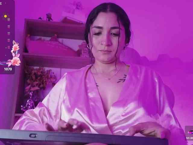 britt-grey webcam