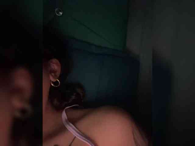 britt-grey webcam