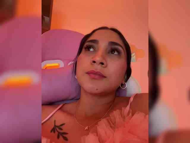 britt-grey webcam