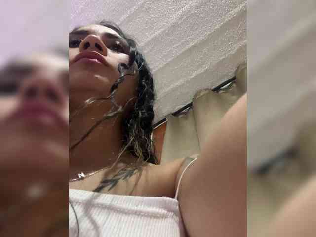 britt-grey webcam