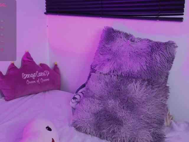 britt-grey webcam