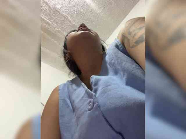 britt-grey webcam