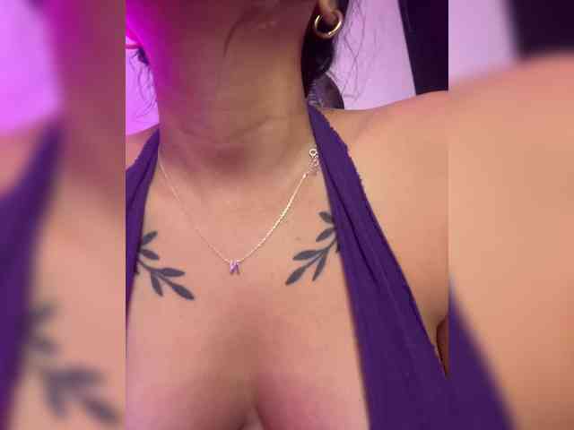 britt-grey webcam