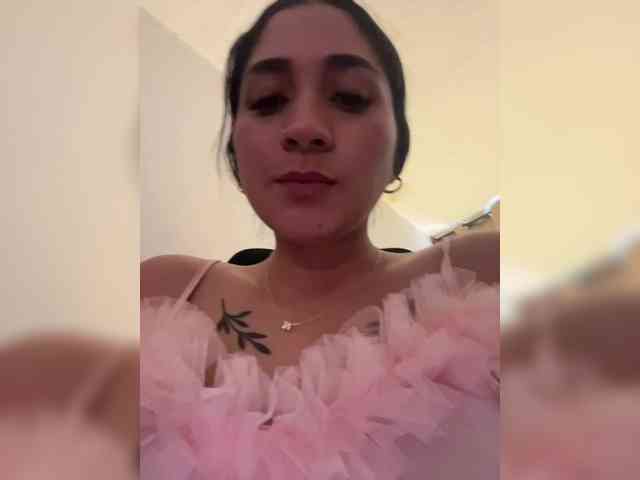 britt-grey webcam