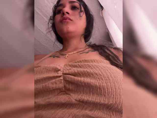 britt-grey webcam