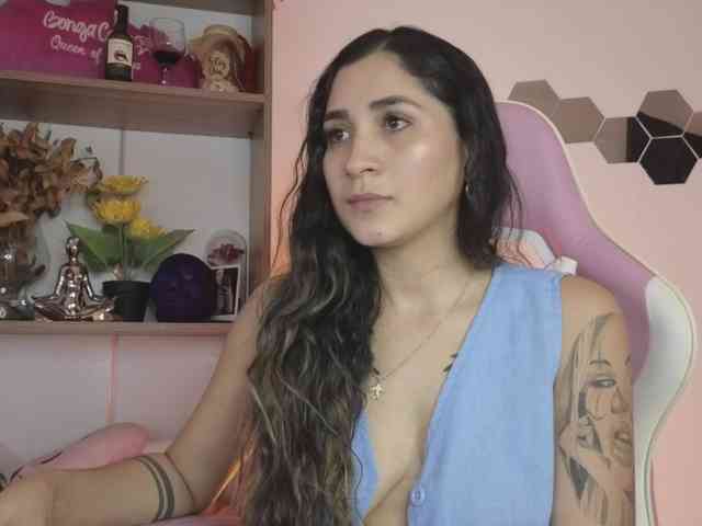 britt-grey webcam