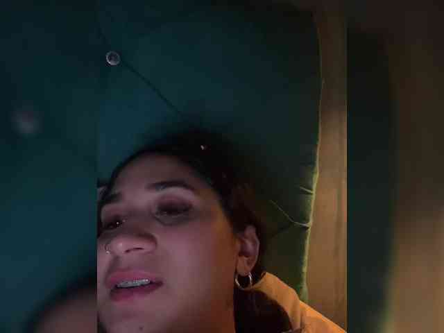 britt-grey webcam