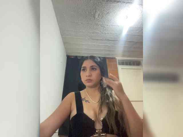 britt-grey webcam