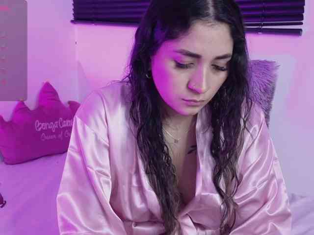 britt-grey webcam