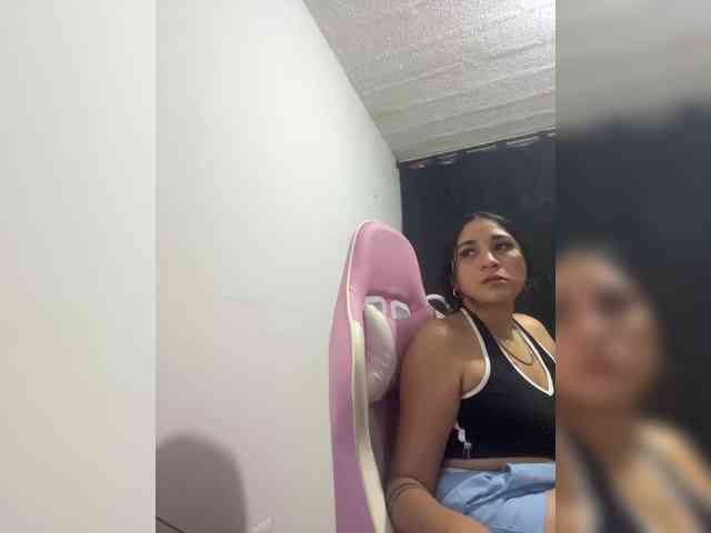 britt-grey webcam