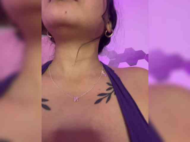 britt-grey webcam