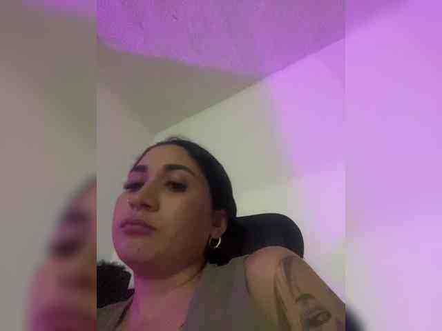 britt-grey webcam