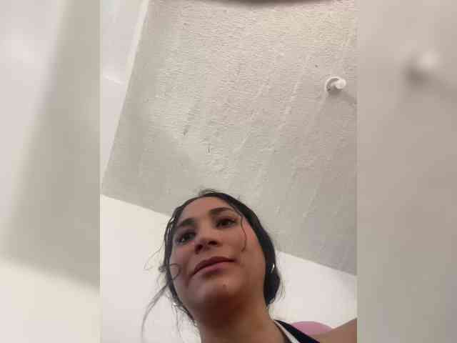 britt-grey webcam