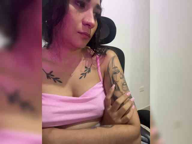 britt-grey webcam