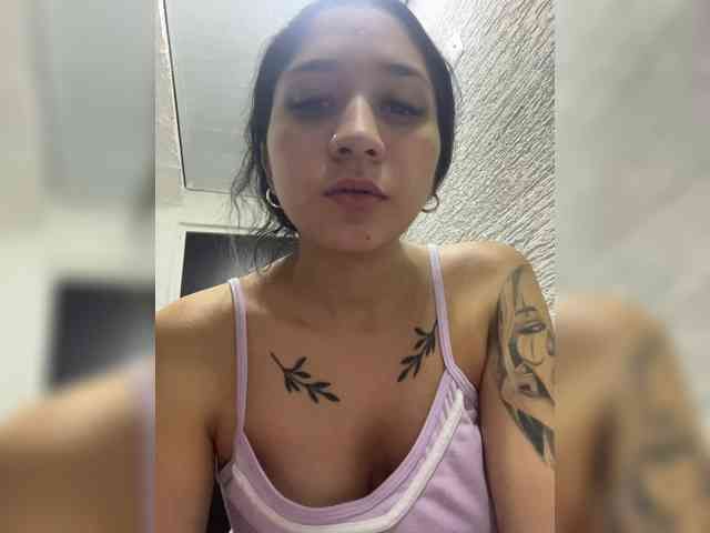 britt-grey webcam