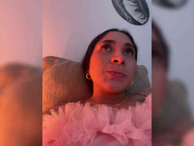 britt-grey webcam