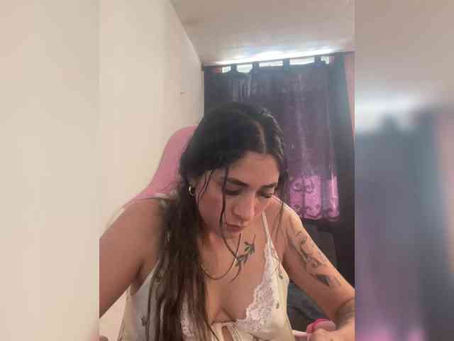 britt-grey webcam