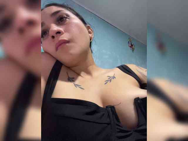 britt-grey webcam