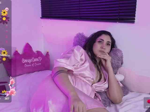 britt-grey webcam