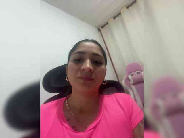 britt-grey webcam