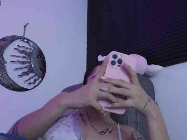 britt-grey britt-grey