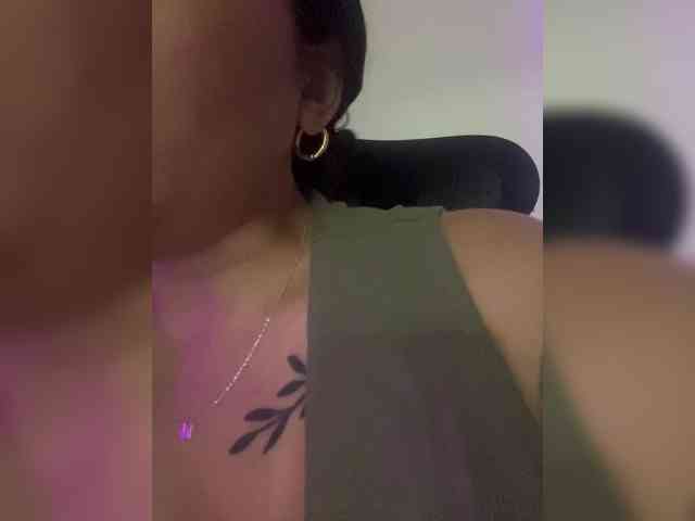 britt-grey webcam