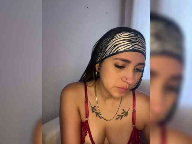 britt-grey webcam