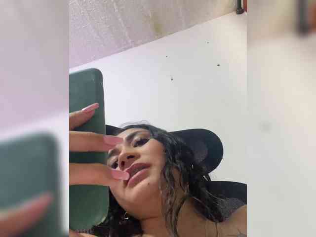 britt-grey webcam